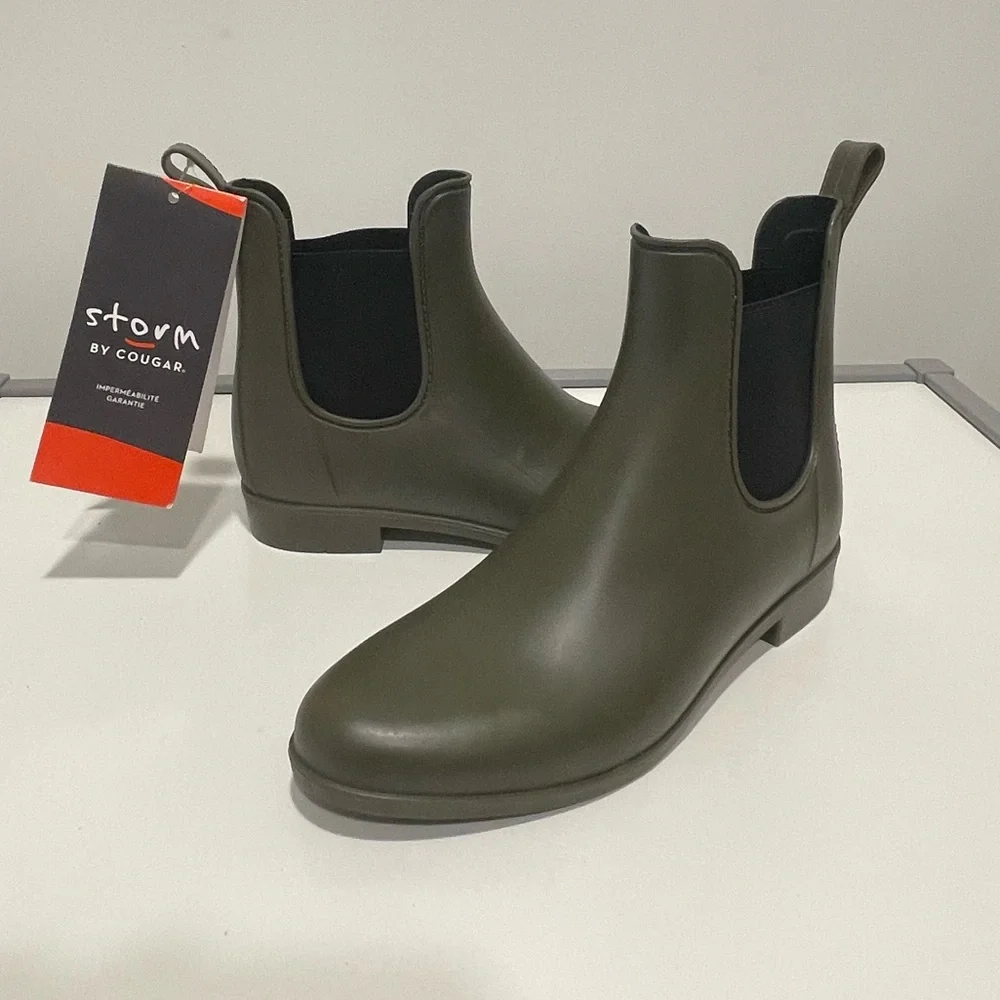 Waterproof Rubber Boots Size 9 NWT Short Rain Boots - Picture 1 of 16
